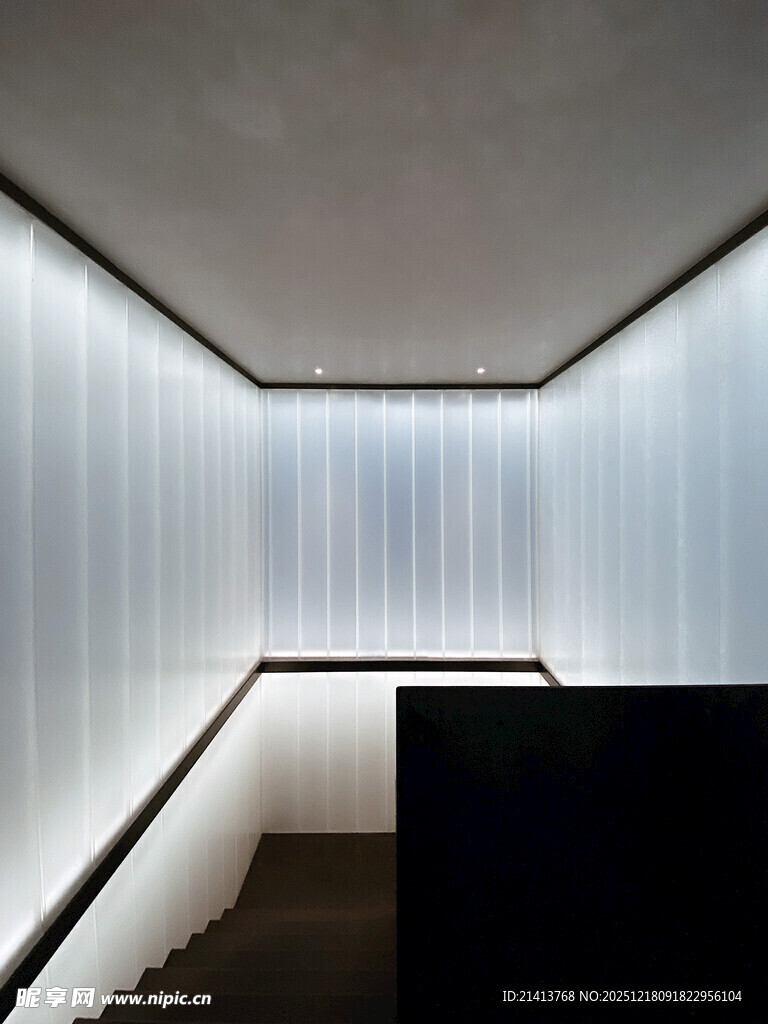 现代简约风格的室内楼梯