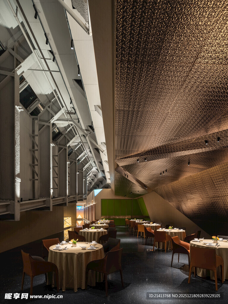现代风格餐厅室内优雅场景