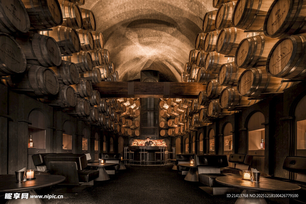 古老酒窖中的醇厚藏酒