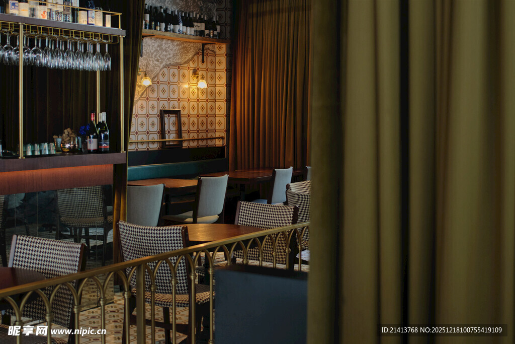 现代风格酒吧室内场景