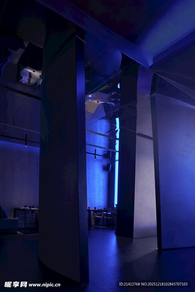 数据中心内的服务器设备