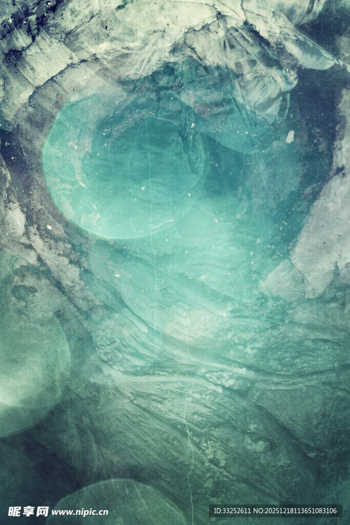 梦幻蓝绿色水底世界