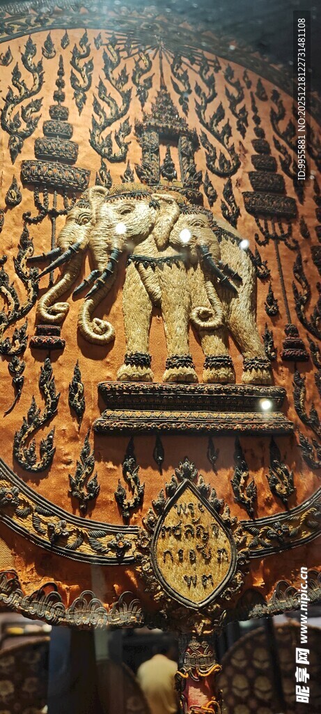 泰国曼谷芭中式木雕装饰艺术之美