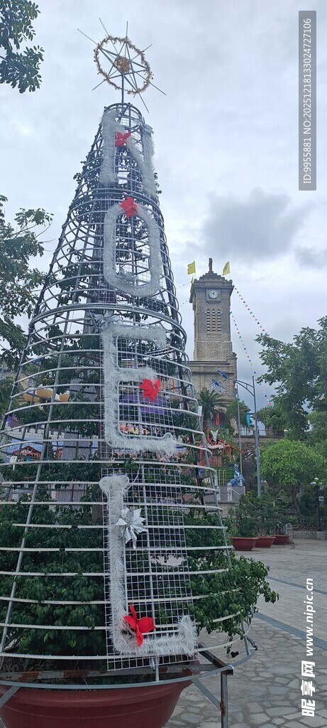 越南芽庄节日装饰圣诞树