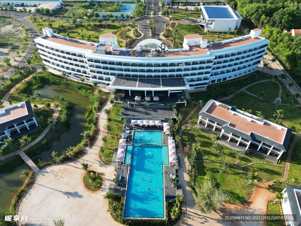 豪 度假酒店全景