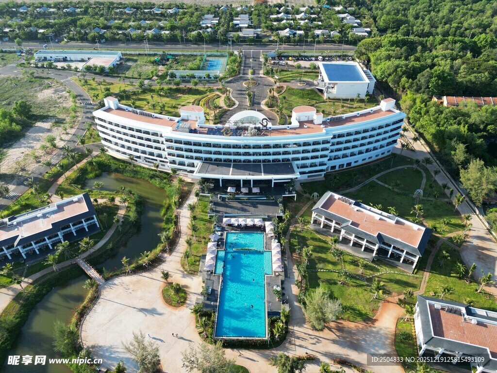 豪 度假酒店全景