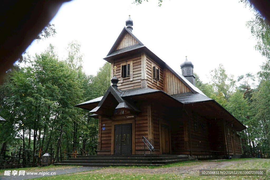 林间木屋 静谧的自 居所