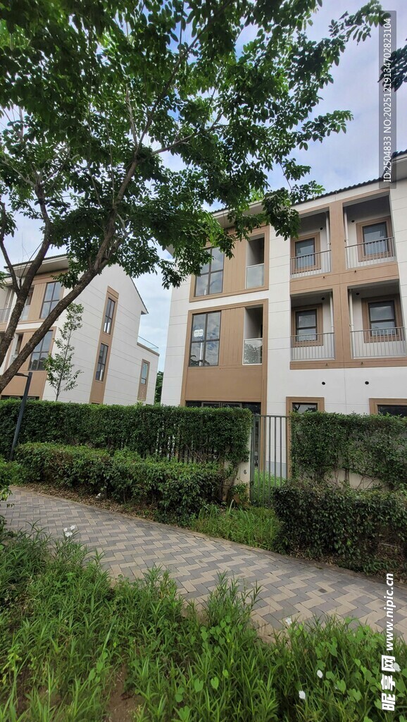 小区内的绿化与建筑景观