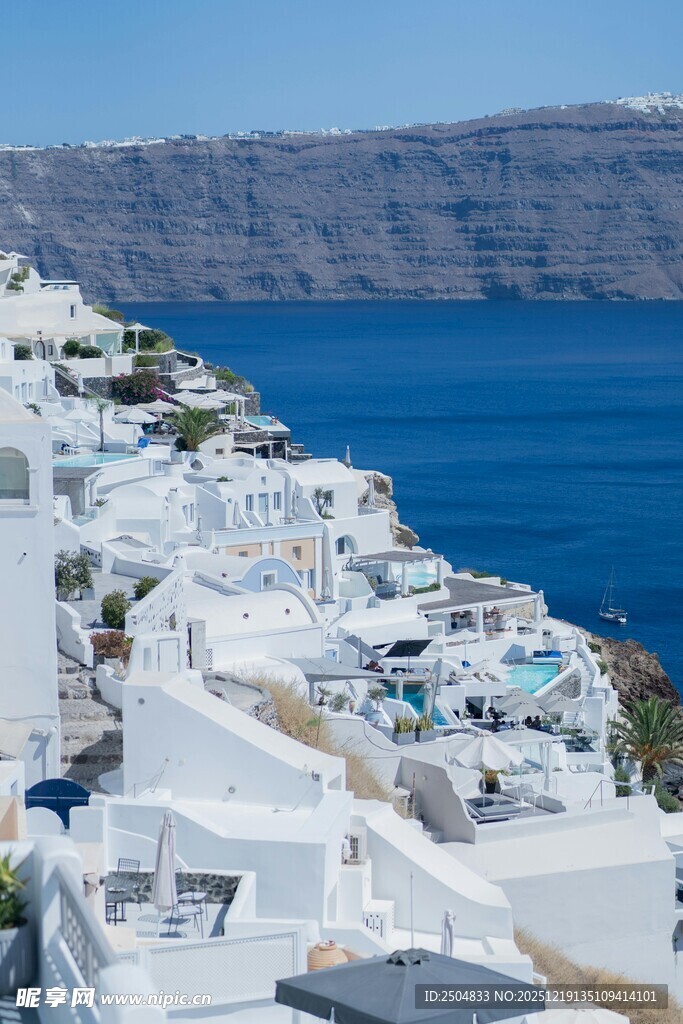 圣托里尼白色建筑海景