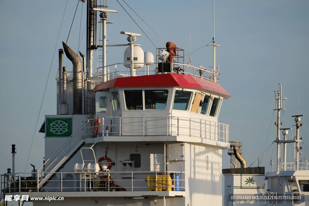 海上作业船驾驶室