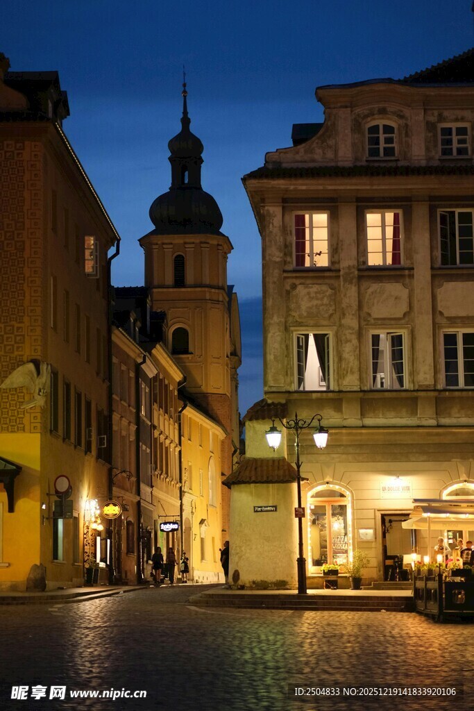  洲小镇夜景街道建筑