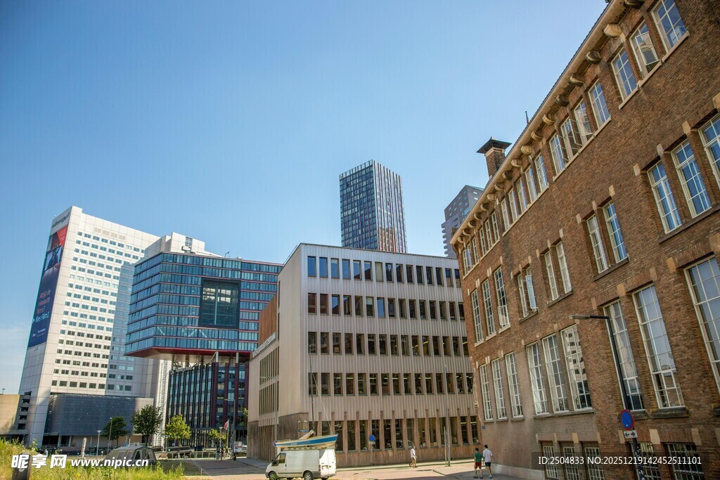 城市中的多样建筑风貌