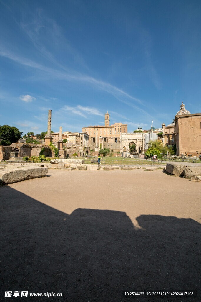 乡村开阔场景 蓝天建筑