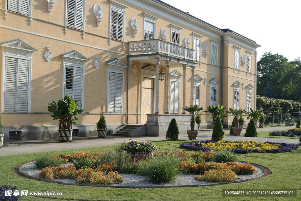 欧式典雅花园别墅景观