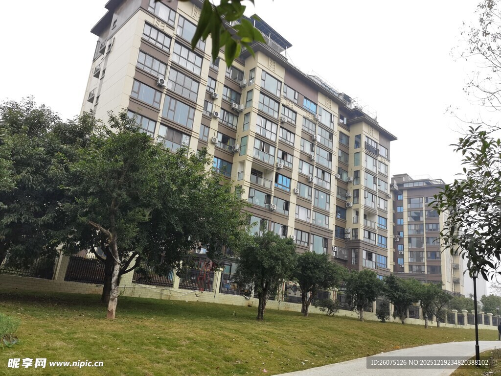 现代小区住宅楼景观