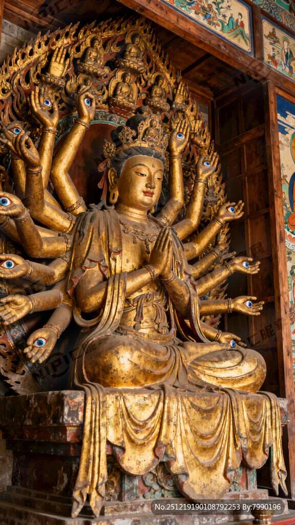 太原崇善寺千手观音