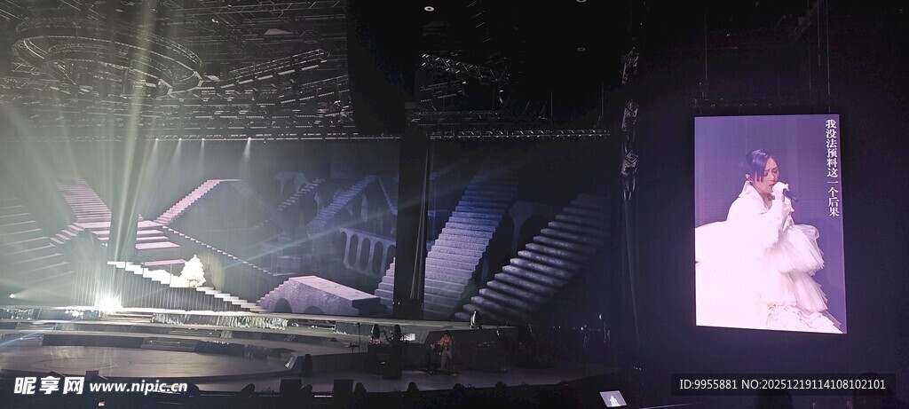 大湾区澳门梦幻舞台灯光表演场景