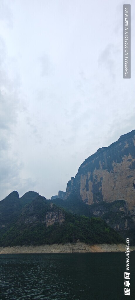 湖北恩施山水风光图