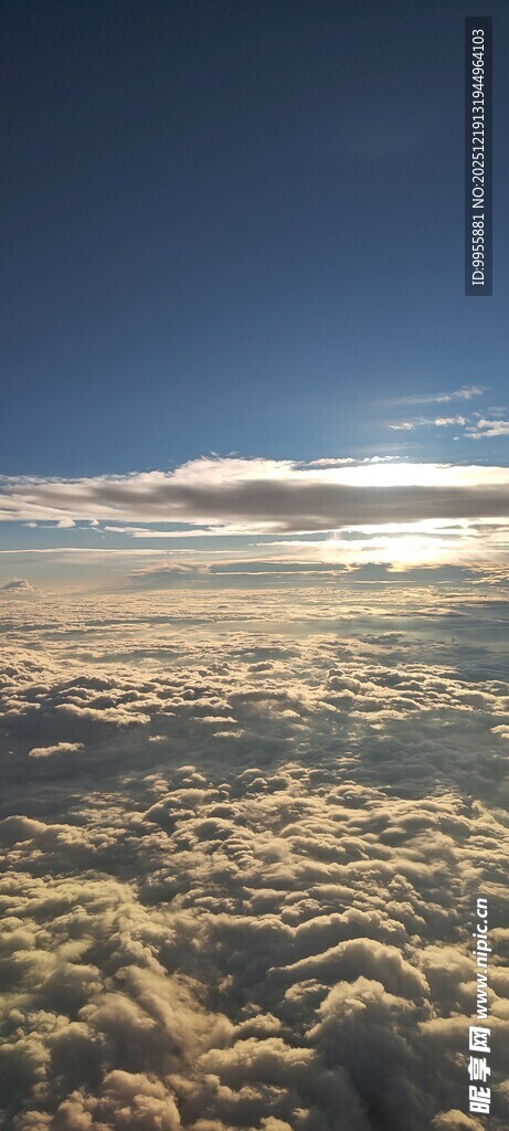 湖北恩施高空俯瞰云海壮丽景观