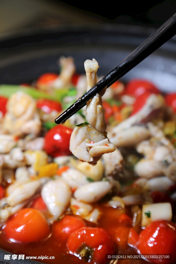 香辣牛蛙美食特写