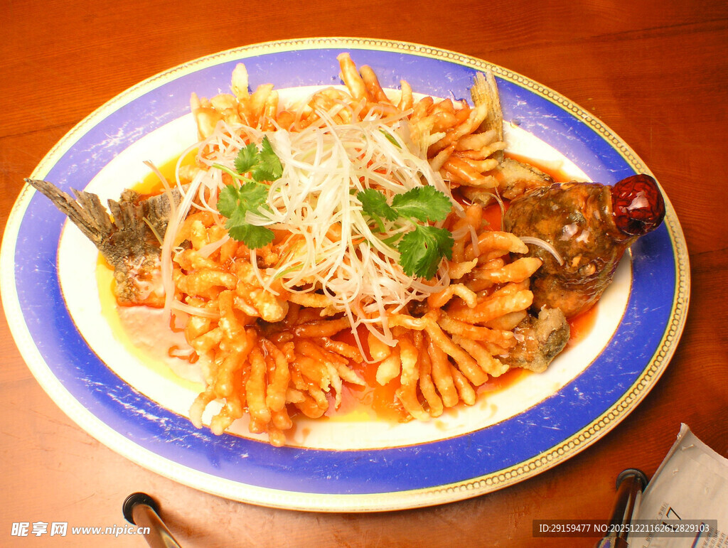 美味意面摆盘精致