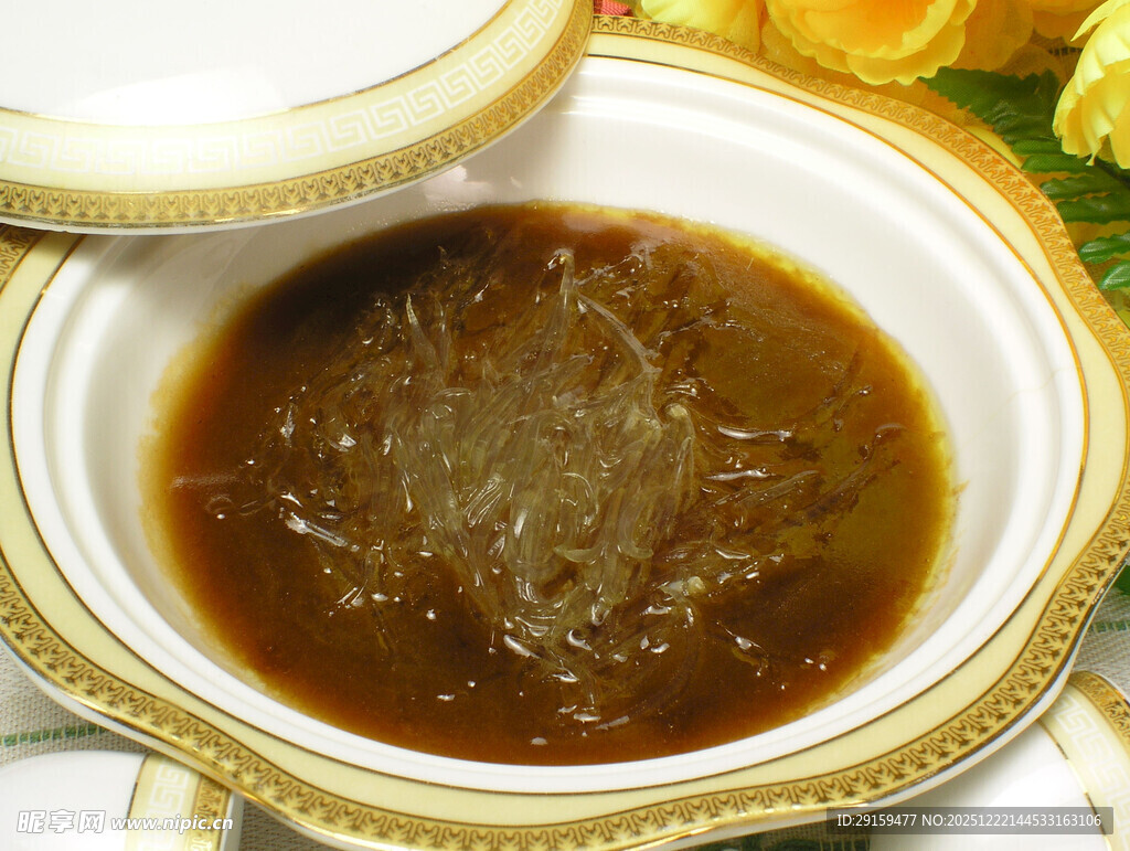 精美碗装滋补海参汤