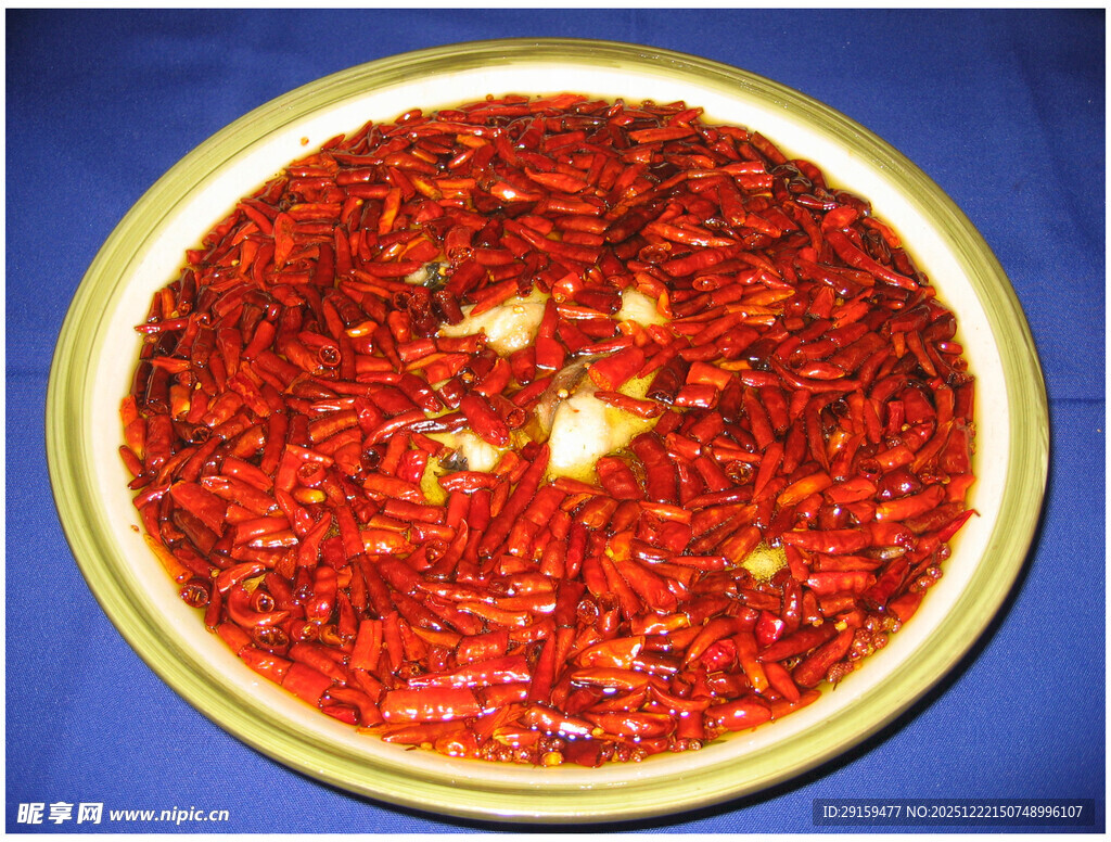 一碗红彤彤的干辣椒