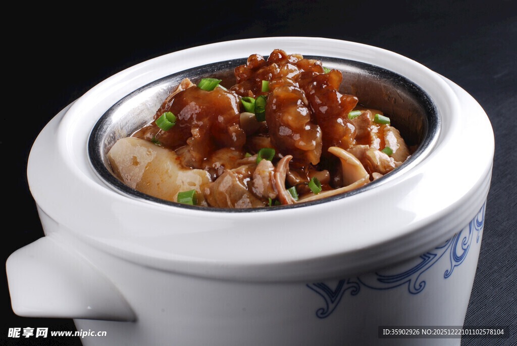 煲仔锅菜品酒肆煨牛宝