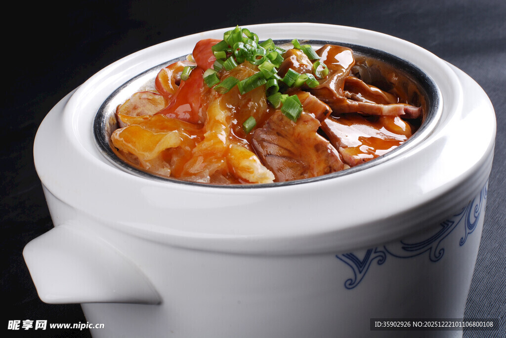 煲仔锅菜品酒肆煨四宝