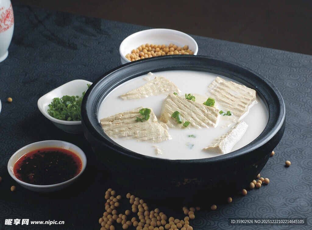 煲仔锅菜品石锅豆花