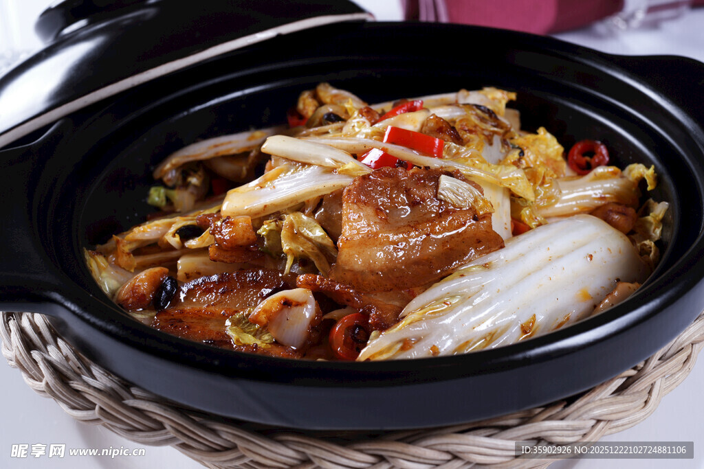 煲仔锅菜品砂锅娃娃菜