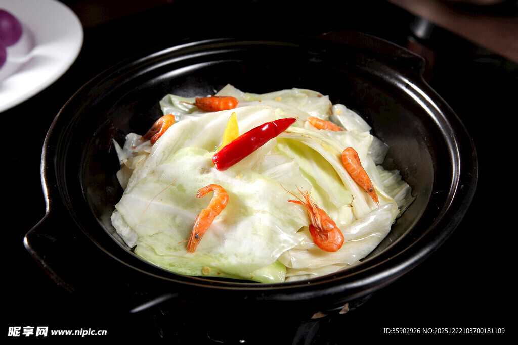 煲仔锅菜品手撕包菜