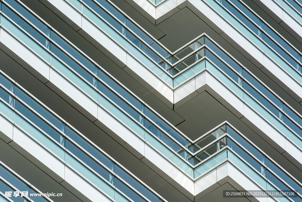 现代建筑独特线条外观