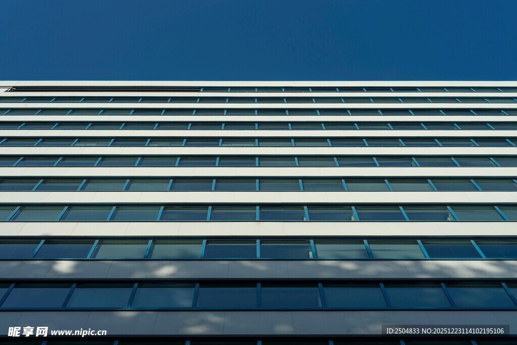 现代建筑外立面线条美感