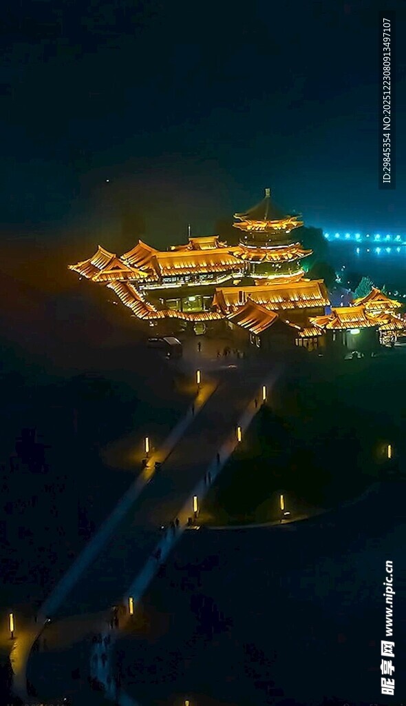 城市夜景璀璨灯光航拍图