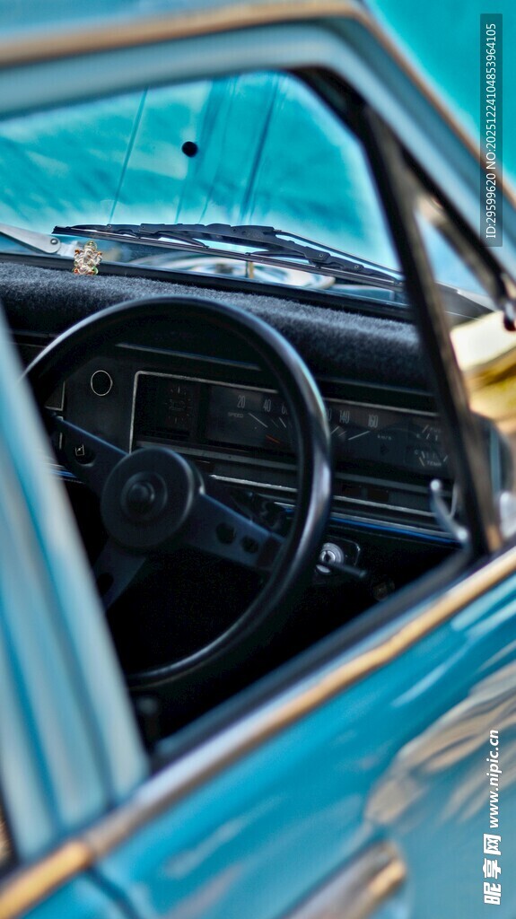 复古汽车内饰细节特写