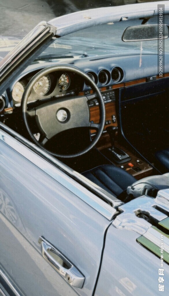 复古汽车内饰细节特写