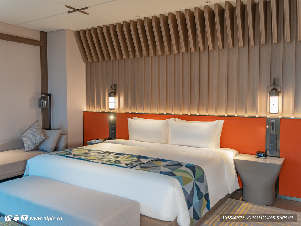 现代简约风温馨卧室空间