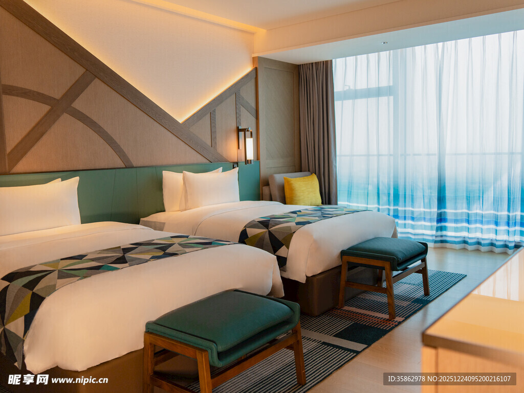 现代风格舒适双床酒店客房