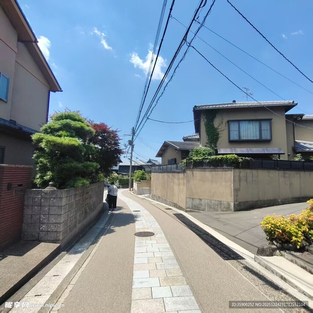 日本宁静小巷街景