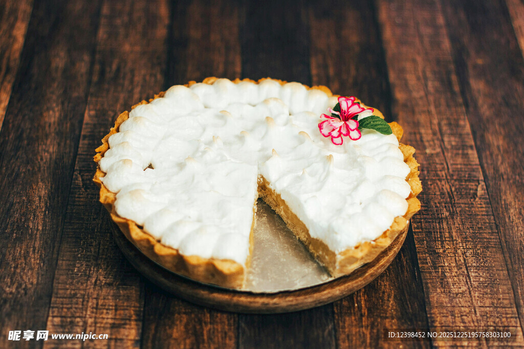 美味奶油派蛋糕
