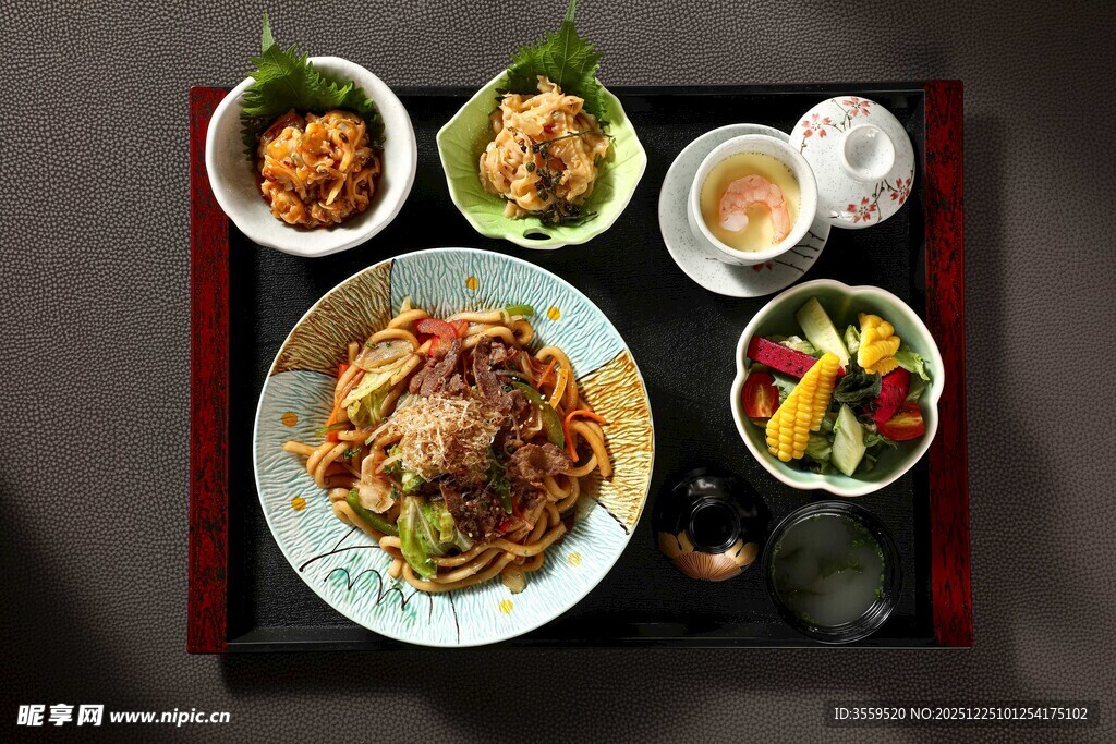 牛肉炒乌冬套餐