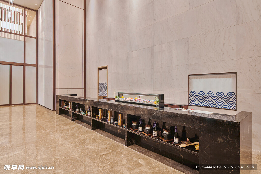 现代简约风室内长条置物架