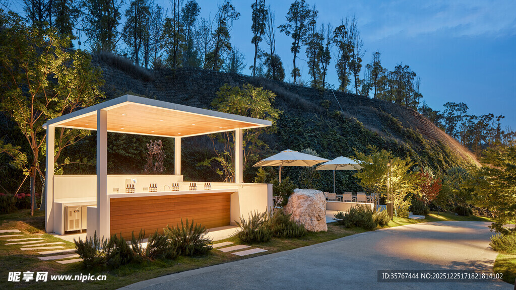 山间精致度假小屋景观