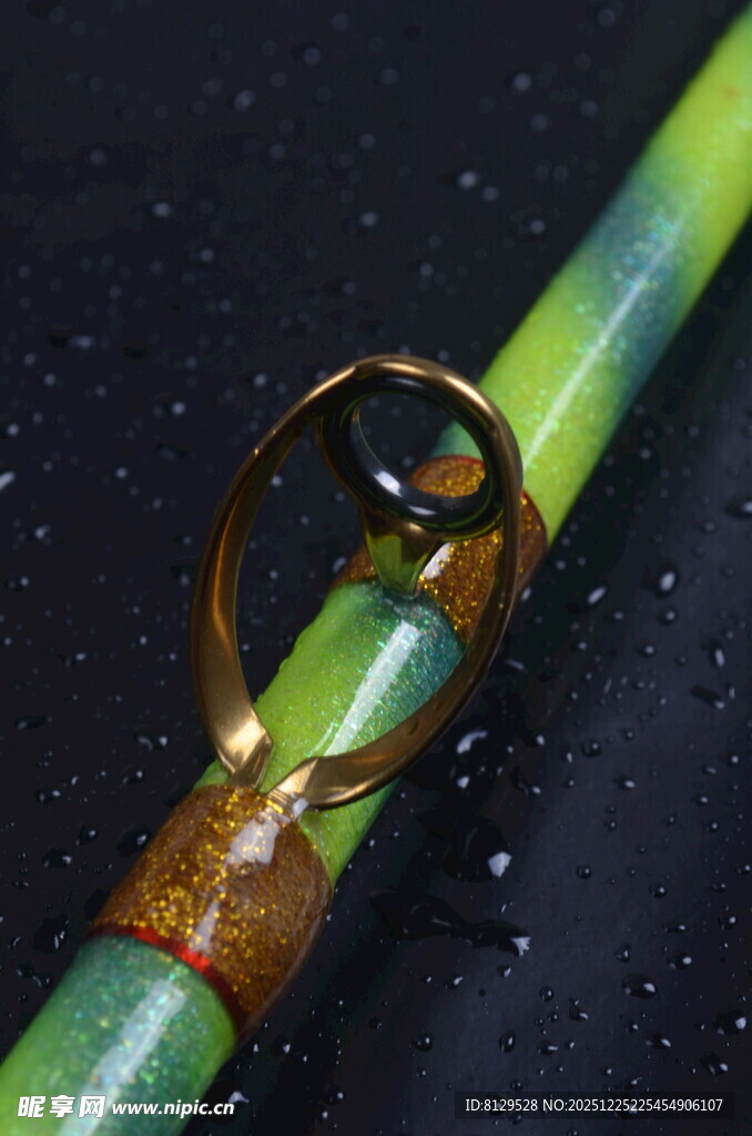 精致鱼竿导环特写