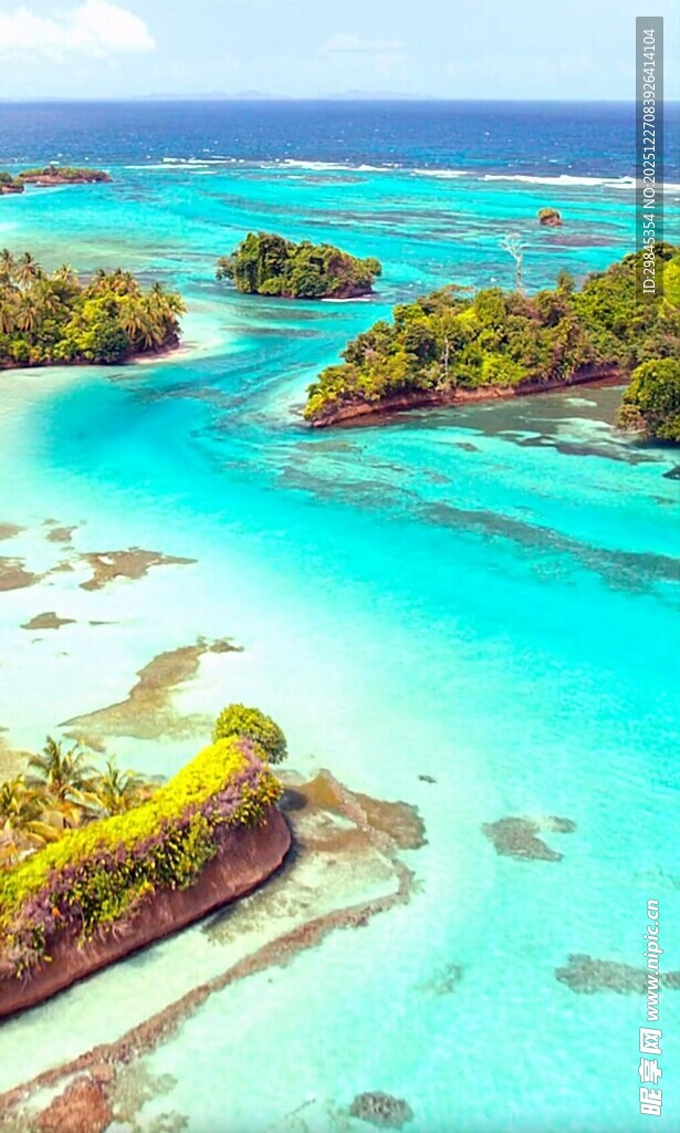 梦幻海岛蓝绿水景风光