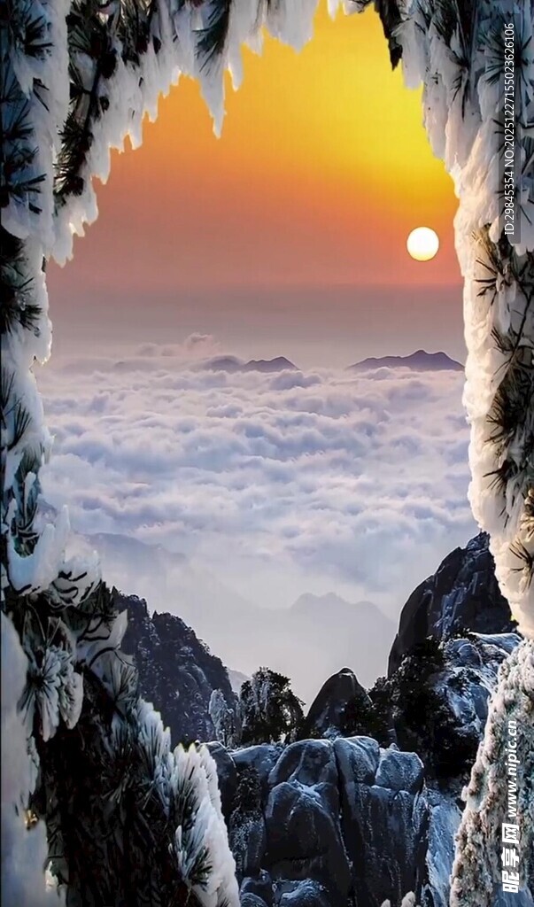 冬日冰挂下的海上落日