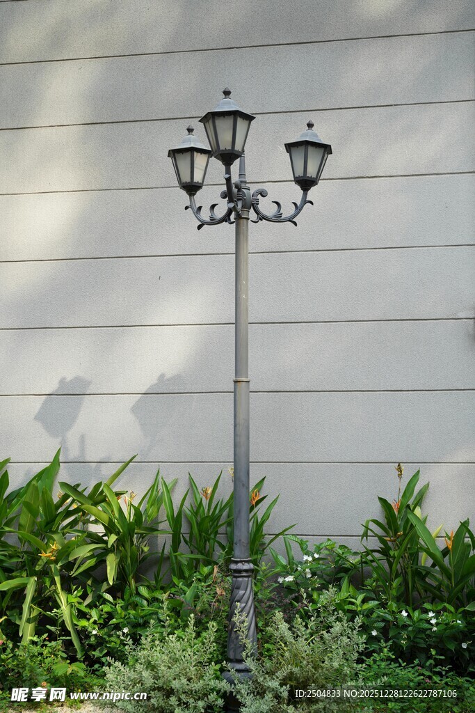 户外复古风格庭院路灯