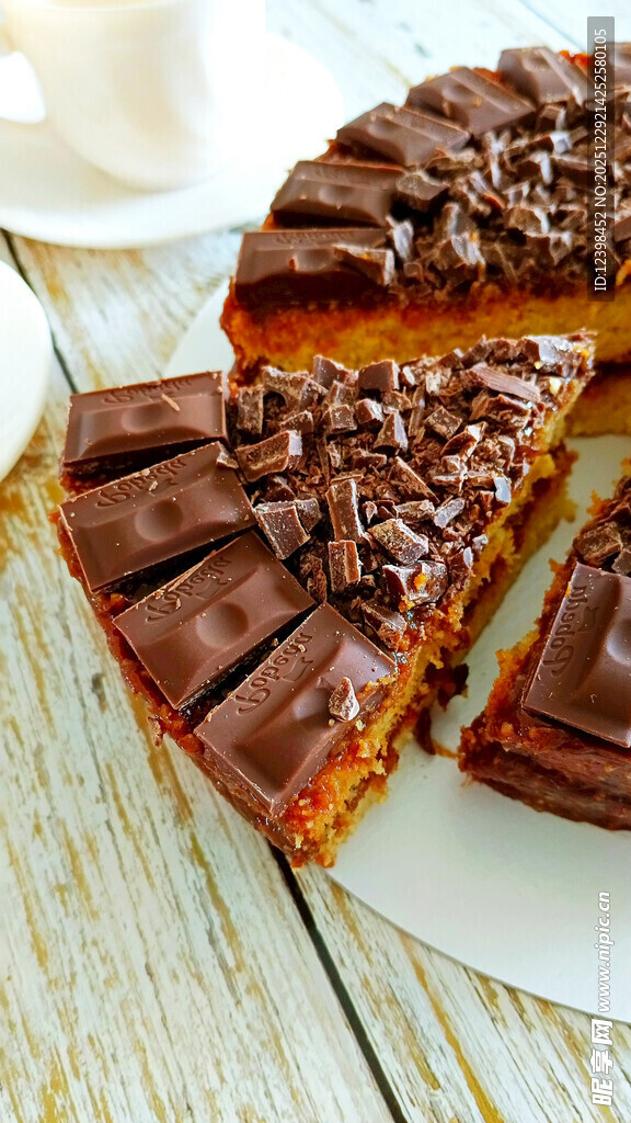 巧克力焦糖蛋糕切片