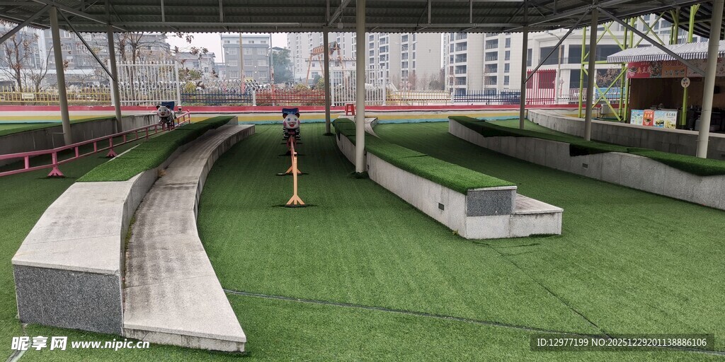 城市户外休闲草坪景观